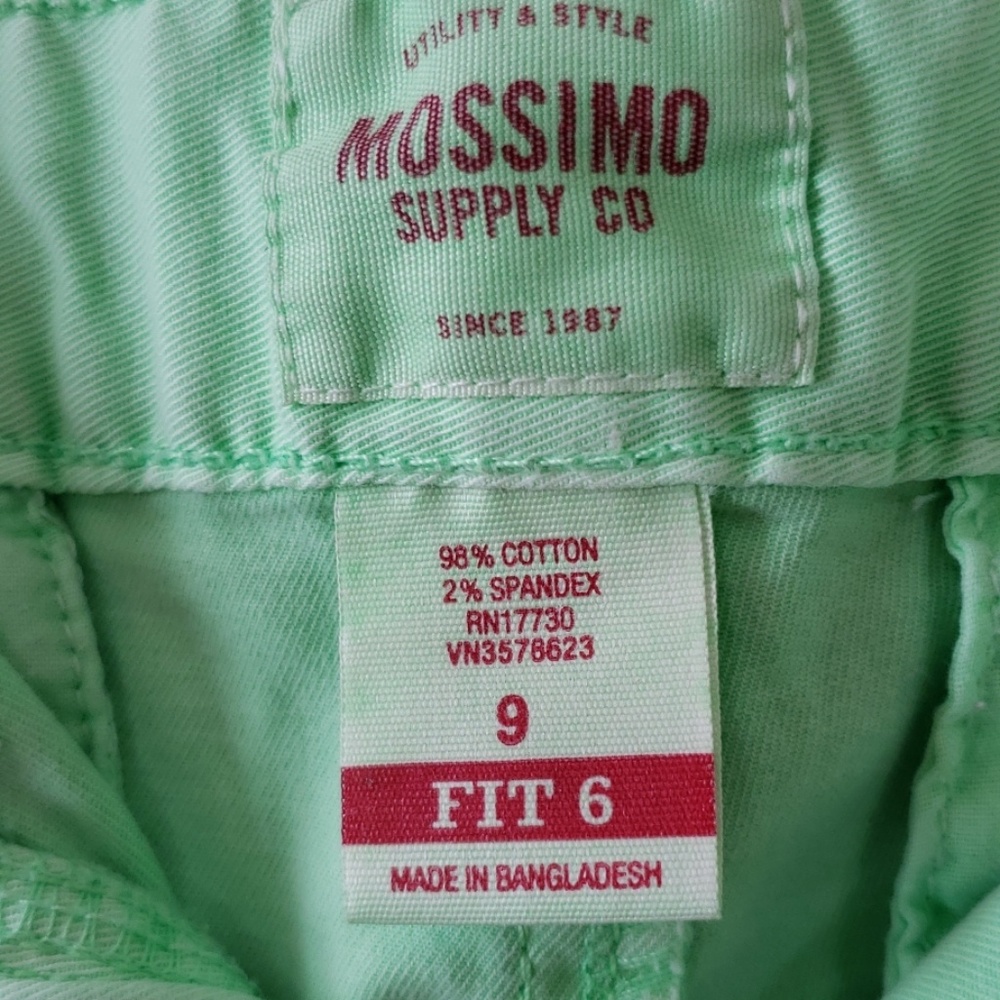 Mossimo - Picture 3 of 3